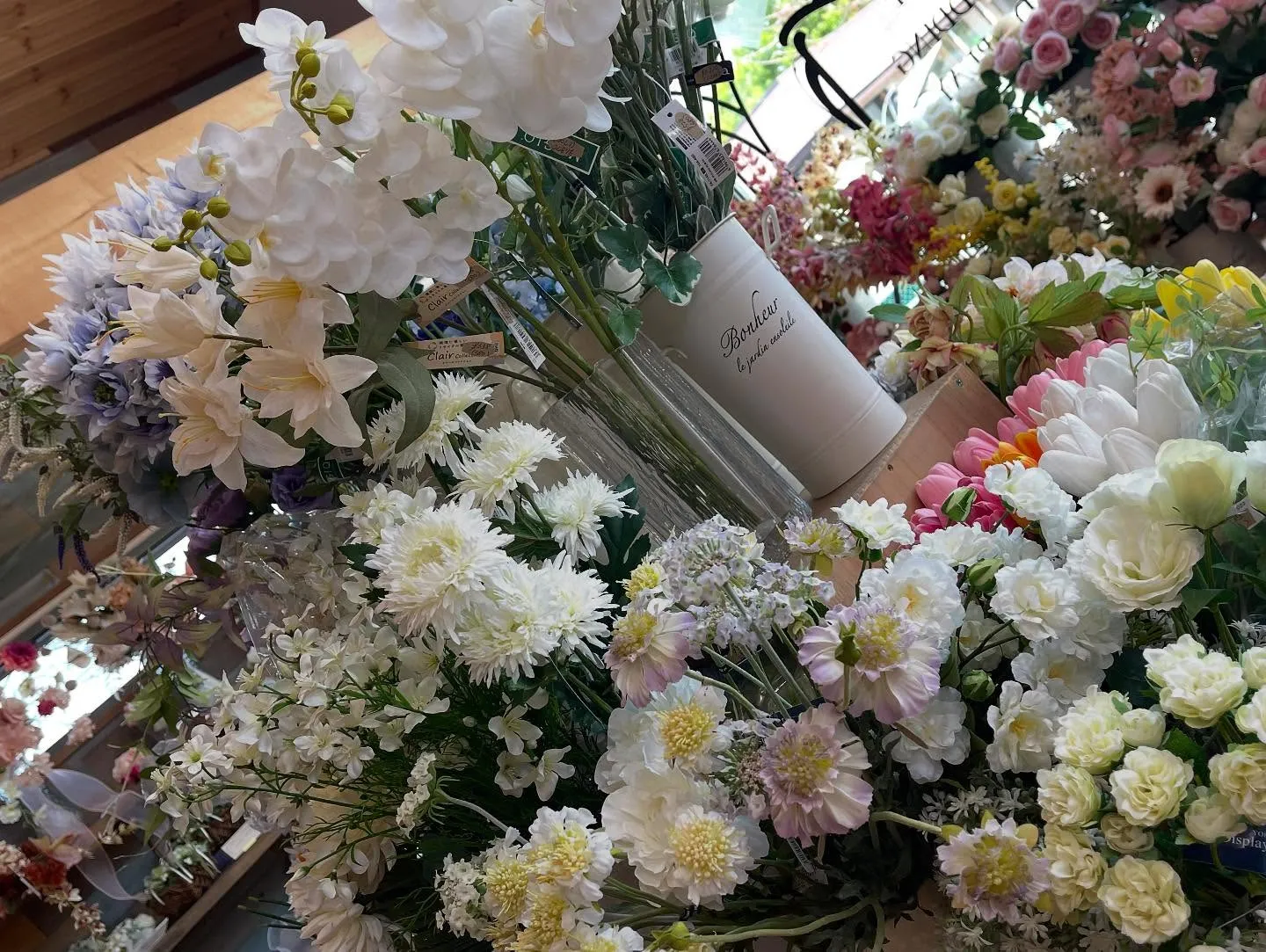 ご自宅に飾る花は、アーティフィシャルフラワーで(╹◡╹)