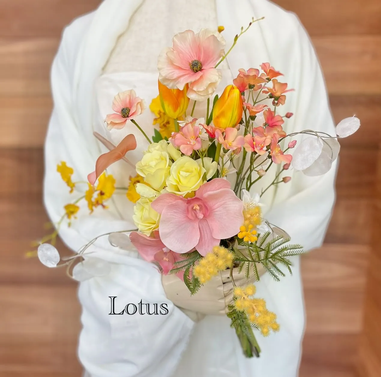 yellow×orangeクラッチブーケ