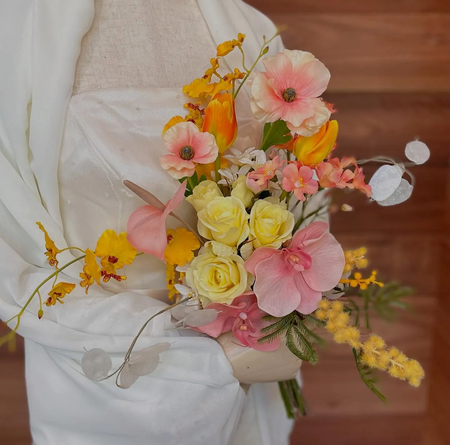 yellow×orangeクラッチブーケ