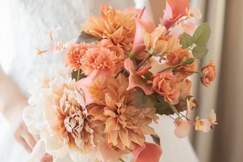 テラコッタcolourクラッチブーケ