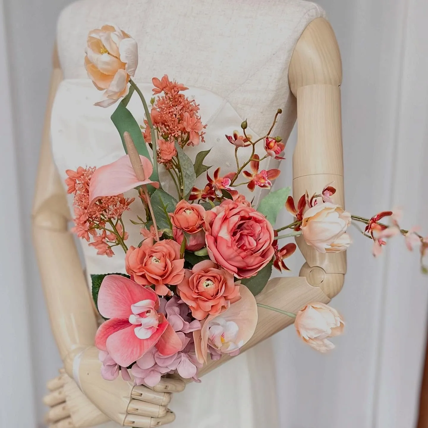 テラコッタオレンジのウェディングブーケ