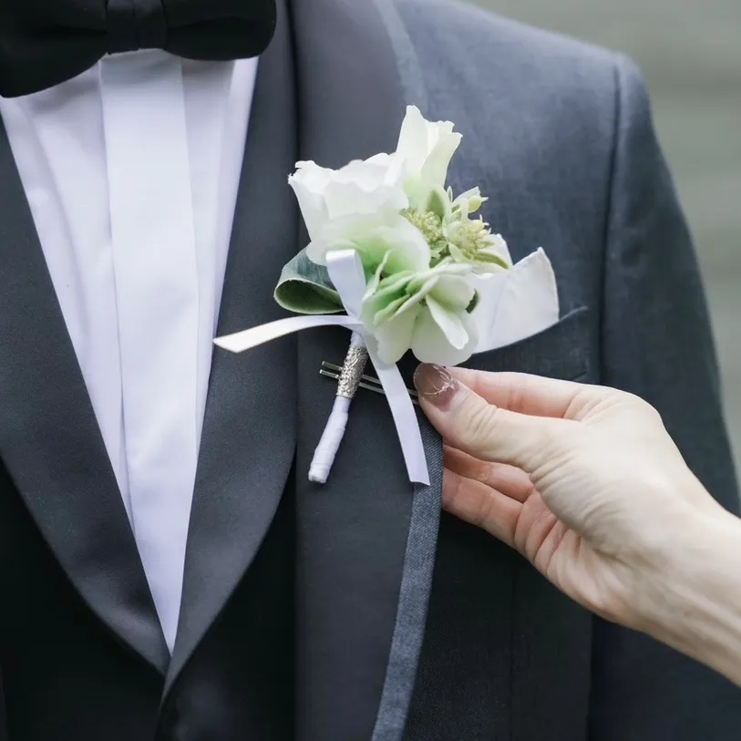 アネモネのラウンドクラッチブーケ