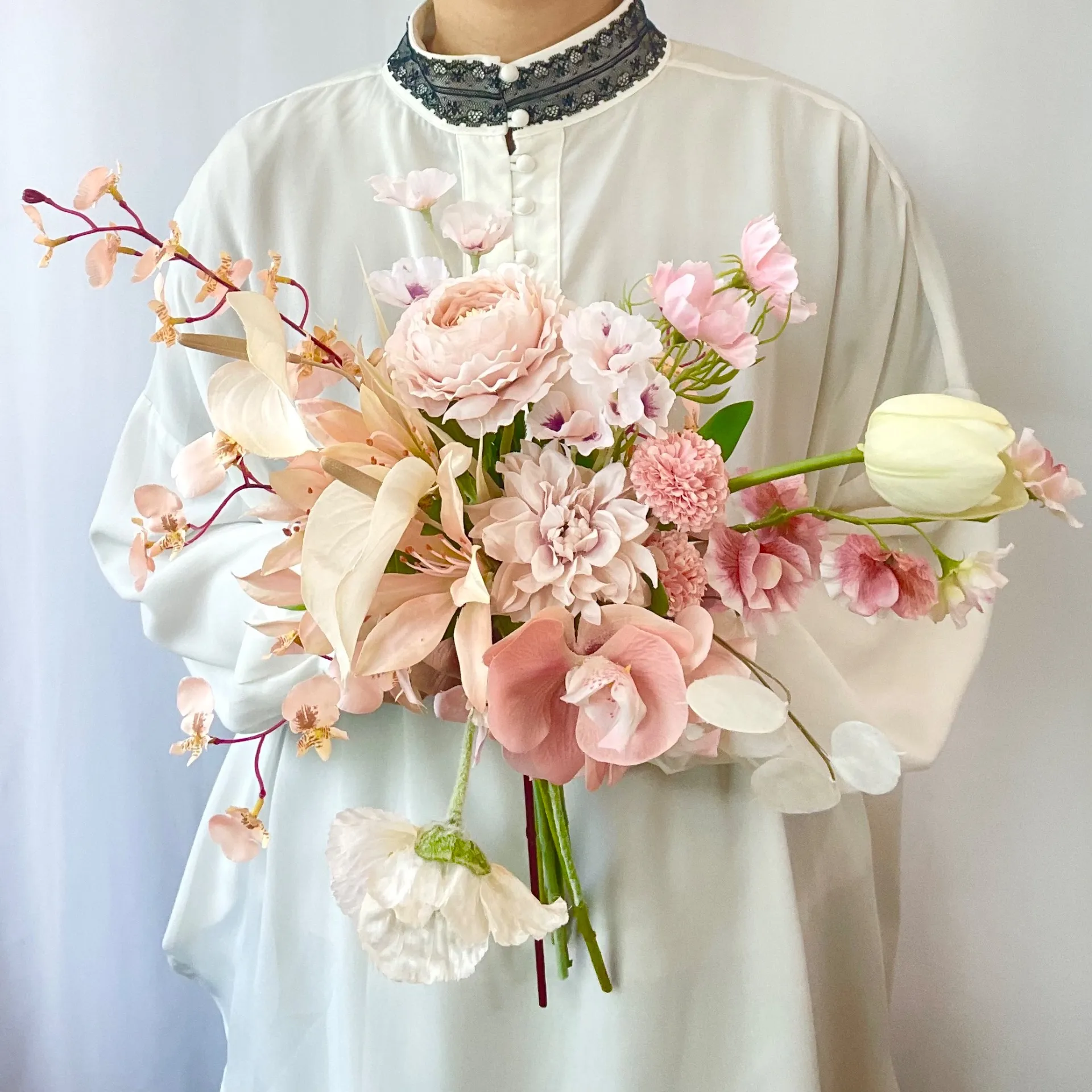 くすみピンククラッチブーケ