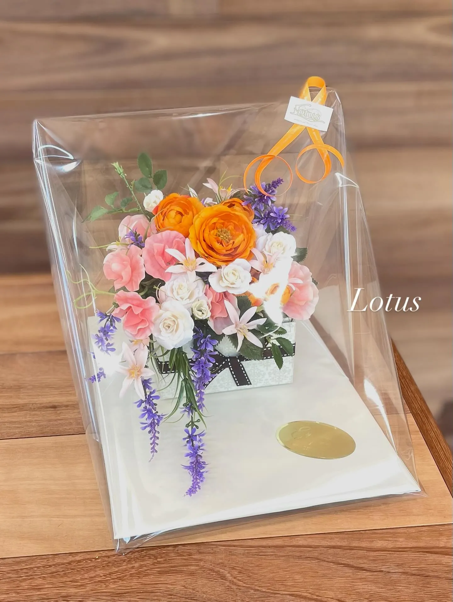 お客様の選んだお花でオーダーメイドアレンジギフト