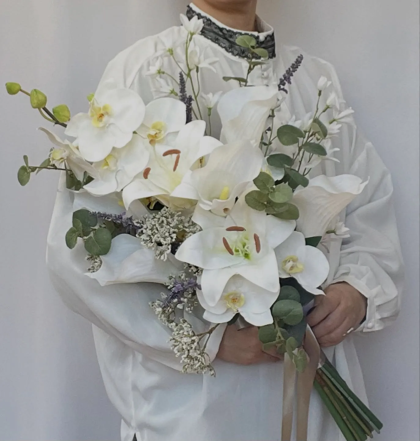 純白の凛とした美しさ。